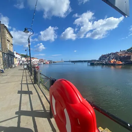 The Cinder Track Hideaway Whitby