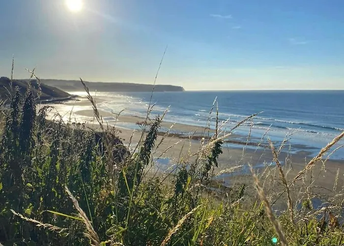 דירה The Cinder Track Hideaway וויטבי