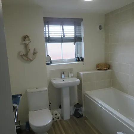 The Cinder Track Hideaway Apartment *